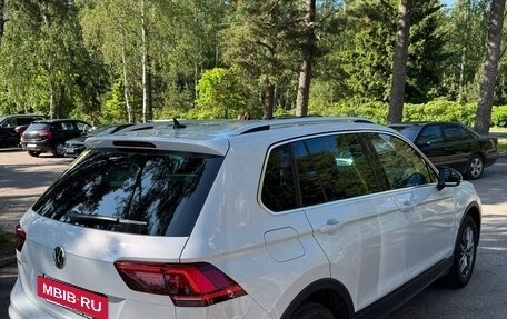 Volkswagen Tiguan II, 2019 год, 2 600 000 рублей, 4 фотография