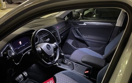 Volkswagen Tiguan II, 2019 год, 2 600 000 рублей, 11 фотография