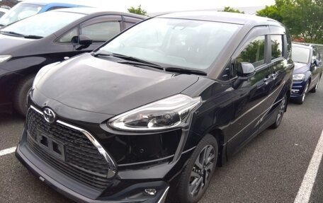 Toyota Sienta II, 2020 год, 1 700 000 рублей, 5 фотография