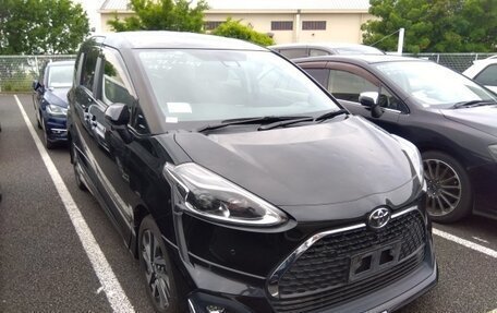Toyota Sienta II, 2020 год, 1 700 000 рублей, 13 фотография
