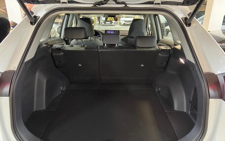 Toyota RAV4, 2024 год, 3 950 000 рублей, 13 фотография