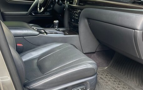 Lexus LX III, 2017 год, 9 500 000 рублей, 6 фотография