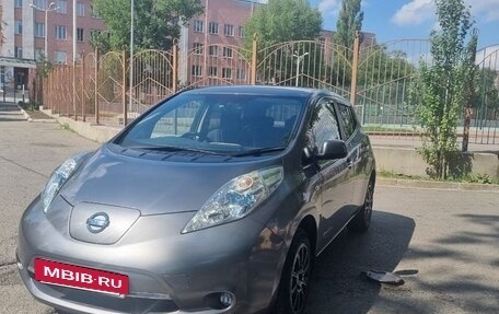 Nissan Leaf I, 2015 год, 815 000 рублей, 6 фотография