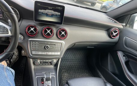 Mercedes-Benz A-Класс AMG, 2016 год, 3 000 000 рублей, 8 фотография
