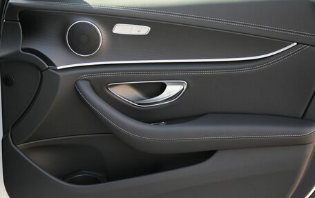 Mercedes-Benz E-Класс, 2021 год, 4 590 000 рублей, 19 фотография