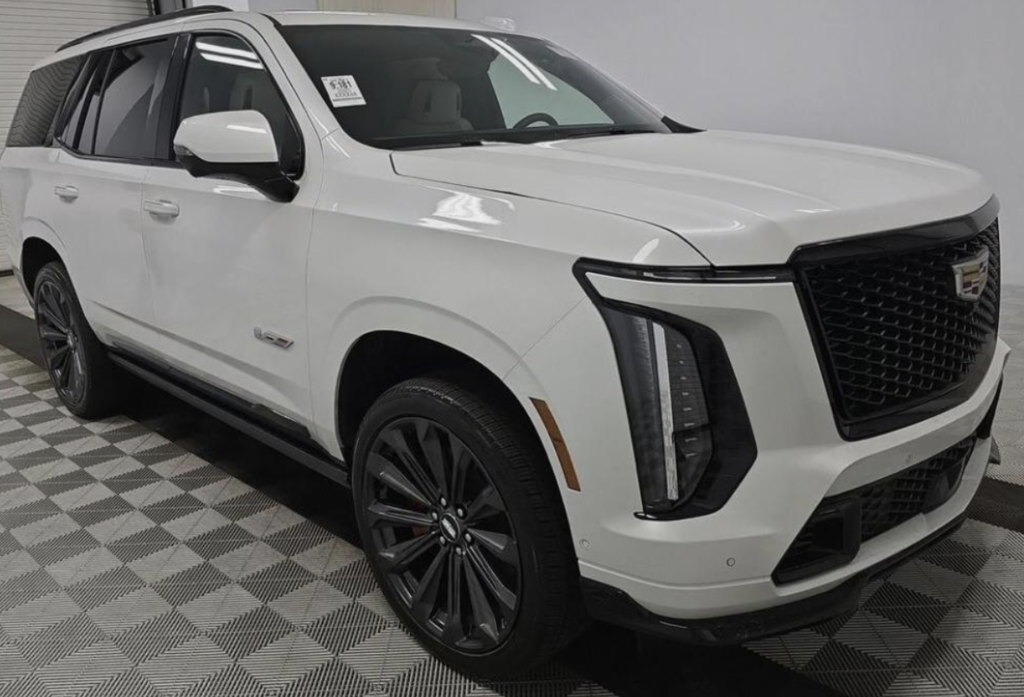 Cadillac Escalade V, 2025 год, 29 900 000 рублей, 5 фотография