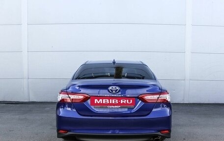 Toyota Camry, 2021 год, 3 370 000 рублей, 4 фотография