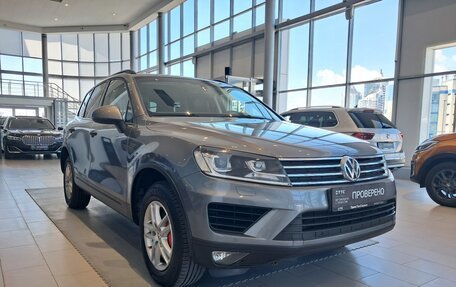 Volkswagen Touareg III, 2015 год, 2 439 000 рублей, 3 фотография