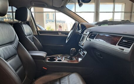 Volkswagen Touareg III, 2015 год, 2 439 000 рублей, 13 фотография