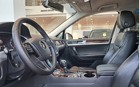 Volkswagen Touareg III, 2015 год, 2 439 000 рублей, 20 фотография