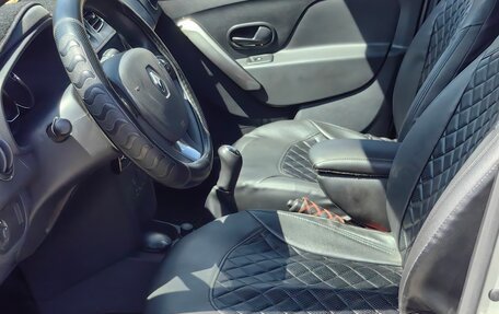 Renault Sandero II рестайлинг, 2015 год, 1 100 000 рублей, 5 фотография