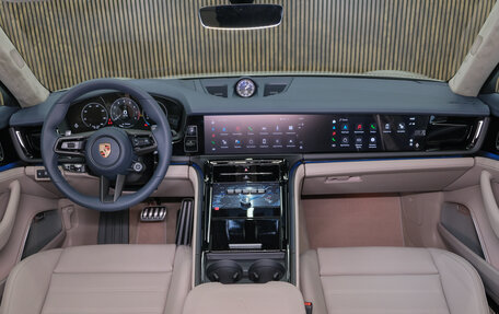 Porsche Panamera, 2025 год, 29 667 000 рублей, 17 фотография