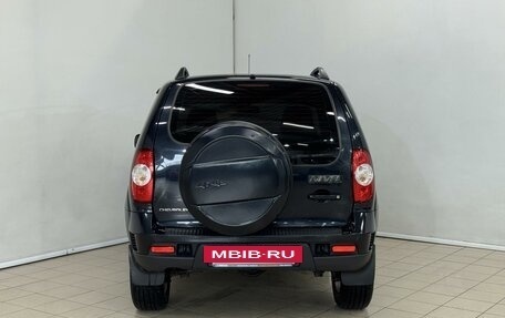 Chevrolet Niva I рестайлинг, 2015 год, 649 000 рублей, 3 фотография