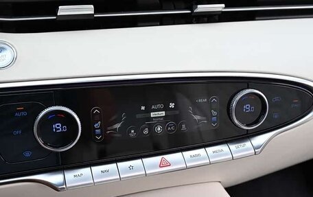 Genesis GV70, 2022 год, 380 664 рублей, 14 фотография