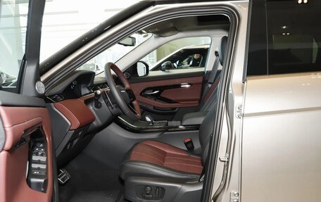 Land Rover Range Rover Evoque II, 2025 год, 6 399 990 рублей, 18 фотография