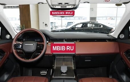 Land Rover Range Rover Evoque II, 2025 год, 6 399 990 рублей, 11 фотография