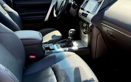 Toyota Land Cruiser Prado 150 рестайлинг 2, 2017 год, 5 150 000 рублей, 10 фотография