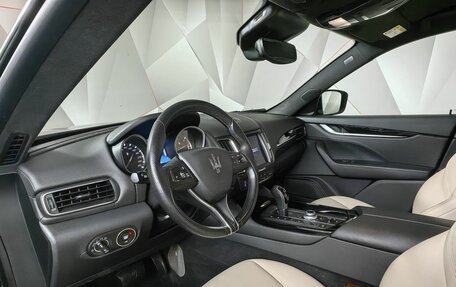 Maserati Levante I, 2018 год, 4 355 000 рублей, 14 фотография