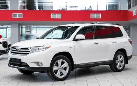 Toyota Highlander III, 2011 год, 1 549 000 рублей, 1 фотография