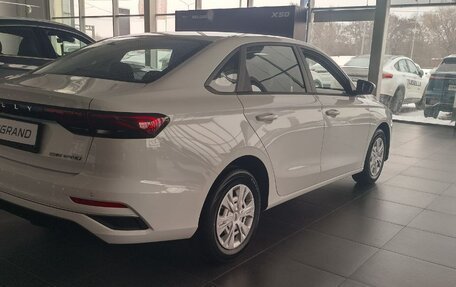 Geely Emgrand, 2024 год, 2 393 990 рублей, 3 фотография