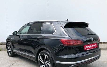 Volkswagen Touareg III, 2020 год, 6 000 000 рублей, 4 фотография