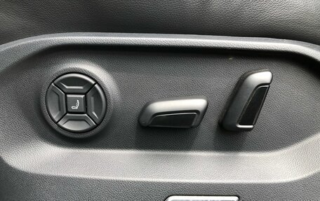 Volkswagen Touareg III, 2020 год, 6 000 000 рублей, 21 фотография