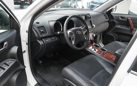 Toyota Highlander III, 2011 год, 1 549 000 рублей, 13 фотография