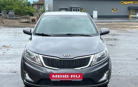 KIA Rio III рестайлинг, 2013 год, 750 000 рублей, 2 фотография
