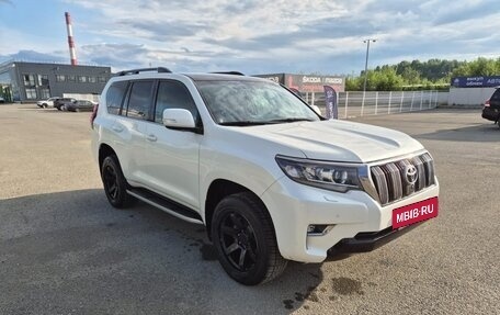 Toyota Land Cruiser Prado 150 рестайлинг 2, 2017 год, 4 370 000 рублей, 4 фотография