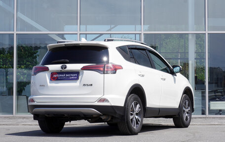 Toyota RAV4, 2017 год, 1 835 000 рублей, 5 фотография