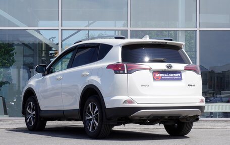 Toyota RAV4, 2017 год, 1 835 000 рублей, 7 фотография