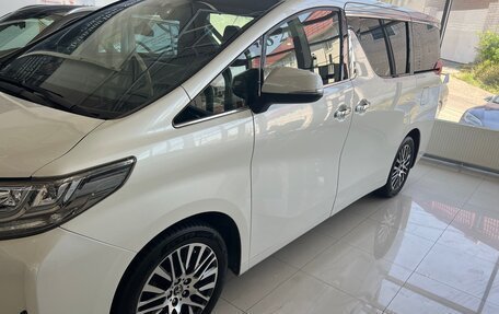 Toyota Alphard III, 2015 год, 3 700 000 рублей, 2 фотография