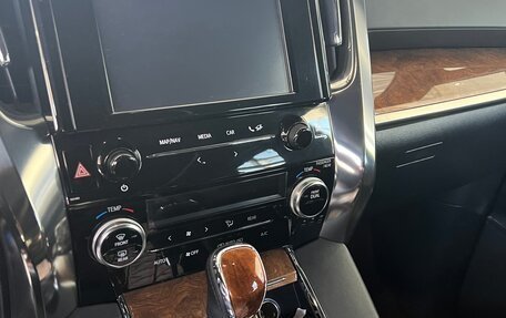 Toyota Alphard III, 2015 год, 3 700 000 рублей, 13 фотография