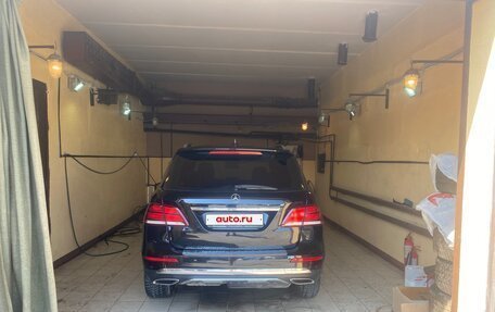 Mercedes-Benz GLE, 2016 год, 3 500 000 рублей, 3 фотография