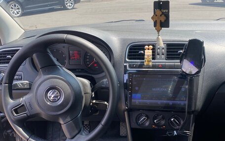 Volkswagen Polo VI (EU Market), 2010 год, 750 000 рублей, 6 фотография