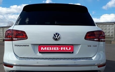 Volkswagen Touareg III, 2016 год, 3 090 000 рублей, 4 фотография