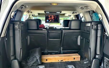Toyota Land Cruiser 200, 2011 год, 3 350 000 рублей, 5 фотография