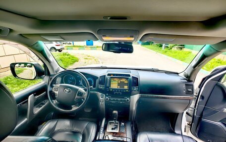 Toyota Land Cruiser 200, 2011 год, 3 350 000 рублей, 15 фотография