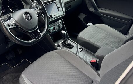 Volkswagen Tiguan II, 2017 год, 2 250 000 рублей, 6 фотография