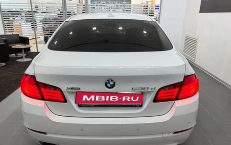 BMW 5 серия, 2012 год, 1 950 000 рублей, 14 фотография