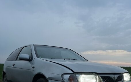 Nissan Almera, 1998 год, 250 000 рублей, 4 фотография
