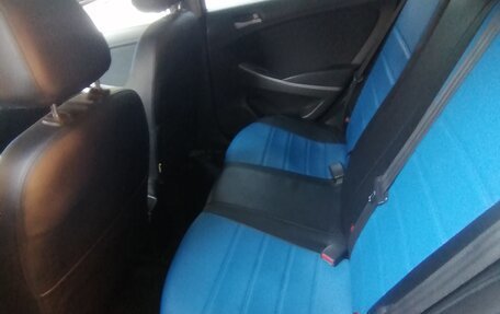 Hyundai Solaris II рестайлинг, 2014 год, 825 000 рублей, 5 фотография