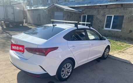 Hyundai Solaris II рестайлинг, 2022 год, 1 699 000 рублей, 5 фотография