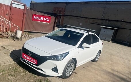 Hyundai Solaris II рестайлинг, 2022 год, 1 699 000 рублей, 4 фотография