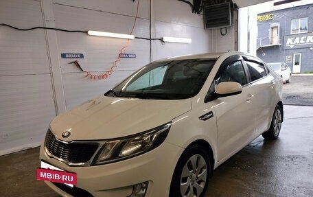 KIA Rio III рестайлинг, 2013 год, 685 000 рублей, 2 фотография