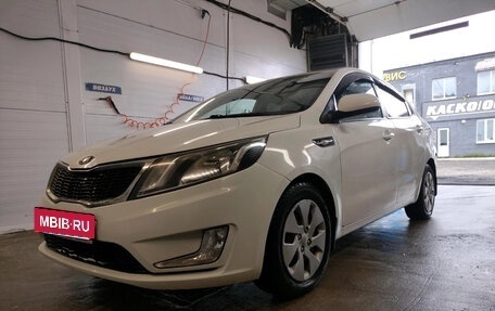 KIA Rio III рестайлинг, 2013 год, 685 000 рублей, 5 фотография