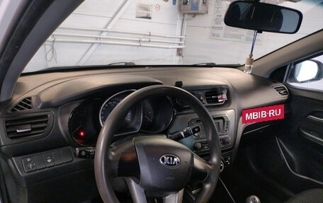 KIA Rio III рестайлинг, 2013 год, 685 000 рублей, 17 фотография