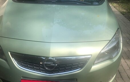 Opel Astra J, 2011 год, 1 200 000 рублей, 3 фотография
