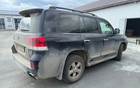 Toyota Land Cruiser 200, 2016 год, 5 200 000 рублей, 2 фотография