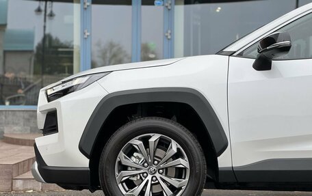 Toyota RAV4, 2025 год, 3 890 000 рублей, 38 фотография